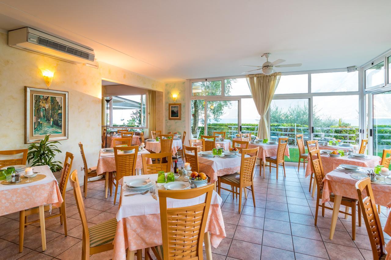 Hotel Riviera Panoramic Green Resort ليمونِ سول غاردا المظهر الخارجي الصورة