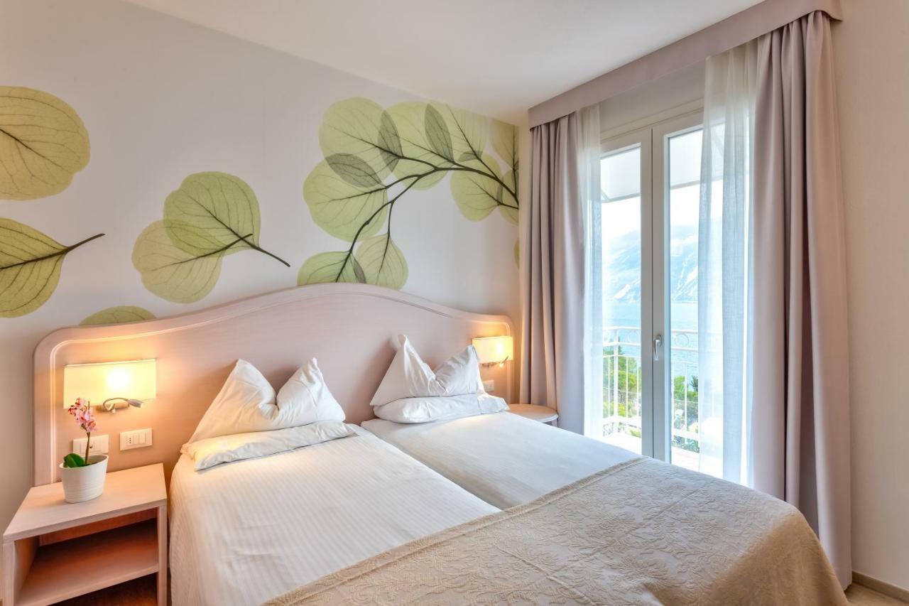 Hotel Riviera Panoramic Green Resort ليمونِ سول غاردا المظهر الخارجي الصورة