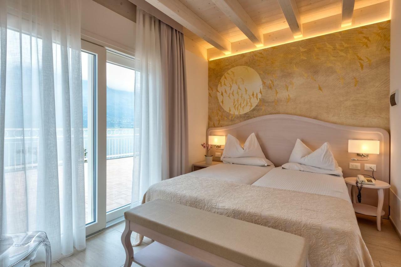 Hotel Riviera Panoramic Green Resort ليمونِ سول غاردا المظهر الخارجي الصورة